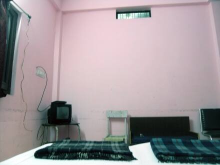 Hotel Barkha Ac Rooms, Raipur 2